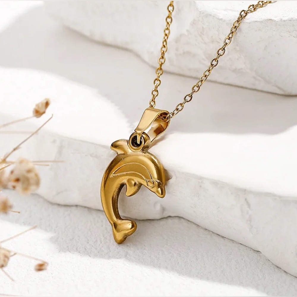 Sweet Dolphin 304 Stainless Steel Plating 18K Gold Plated Pendant Necklace